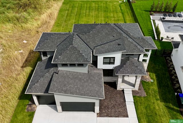 5409 N 196th Avenue, Elkhorn, NE 68022