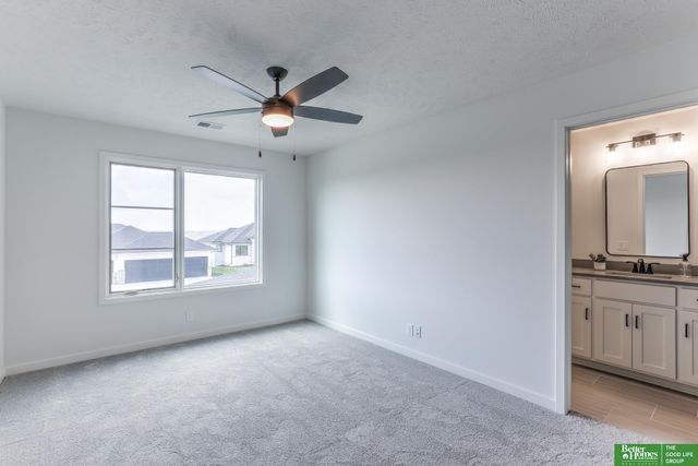 5409 N 196th Avenue, Elkhorn, NE 68022