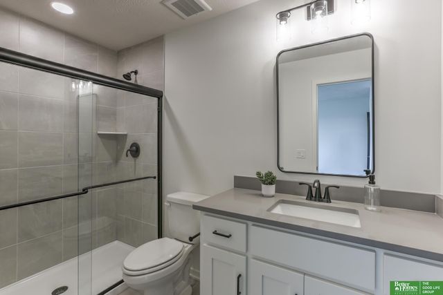 5409 N 196th Avenue, Elkhorn, NE 68022