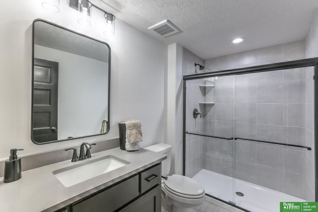 5409 N 196th Avenue, Elkhorn, NE 68022