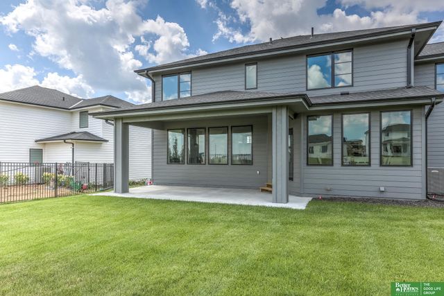 5409 N 196th Avenue, Elkhorn, NE 68022