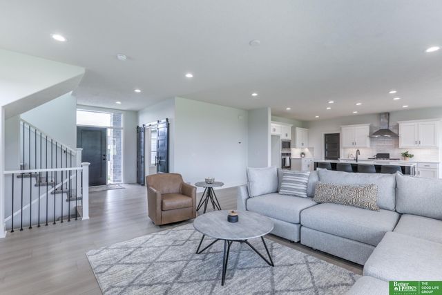 5409 N 196th Avenue, Elkhorn, NE 68022