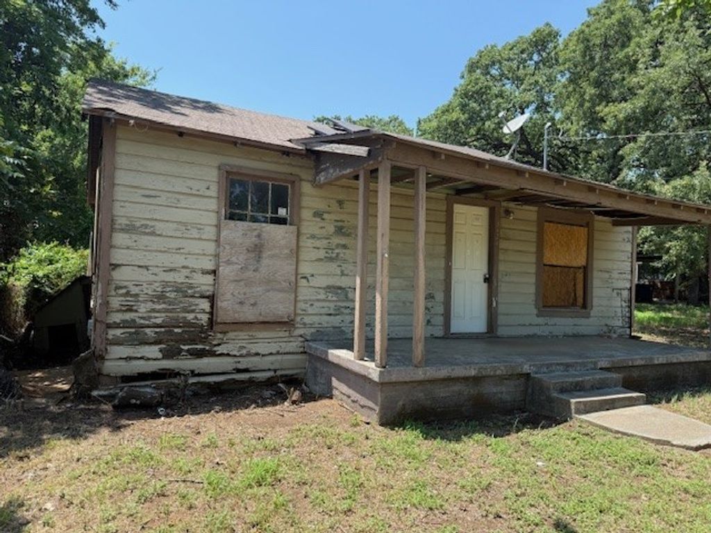 3424 Donalee Street, Fort Worth, TX 76119