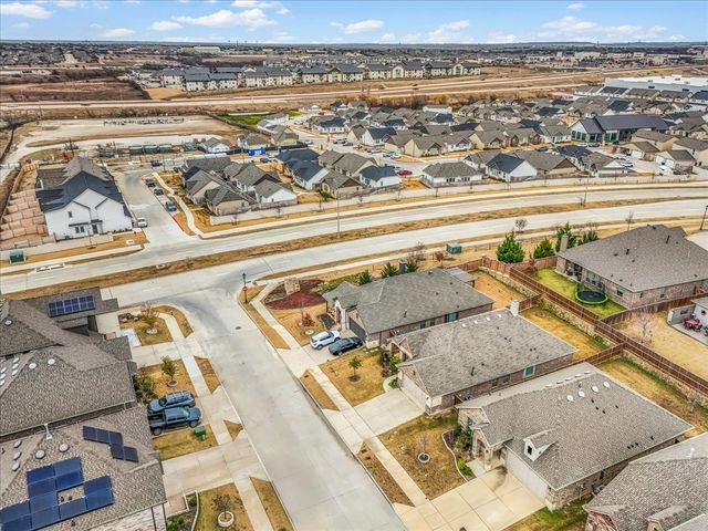 5913 Saddle Pack Drive, Fort Worth, TX 76123