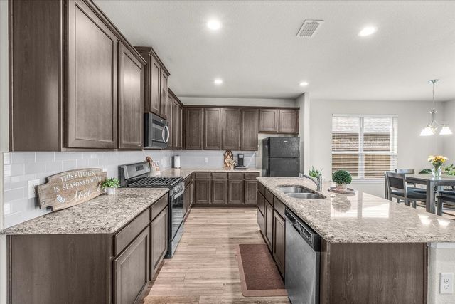 5913 Saddle Pack Drive, Fort Worth, TX 76123