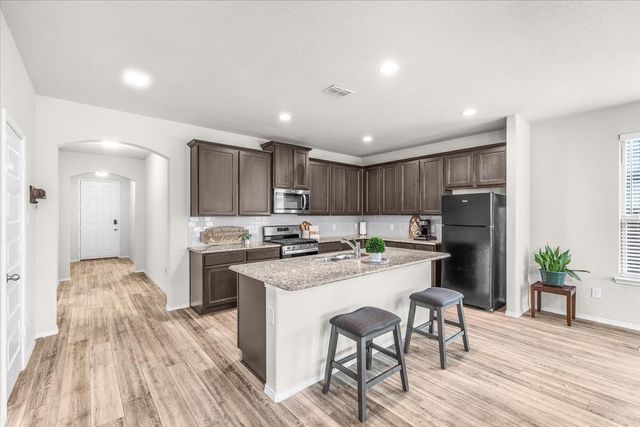 5913 Saddle Pack Drive, Fort Worth, TX 76123