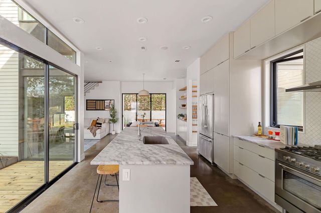 1803 Clifford Ave, Austin, TX 78702