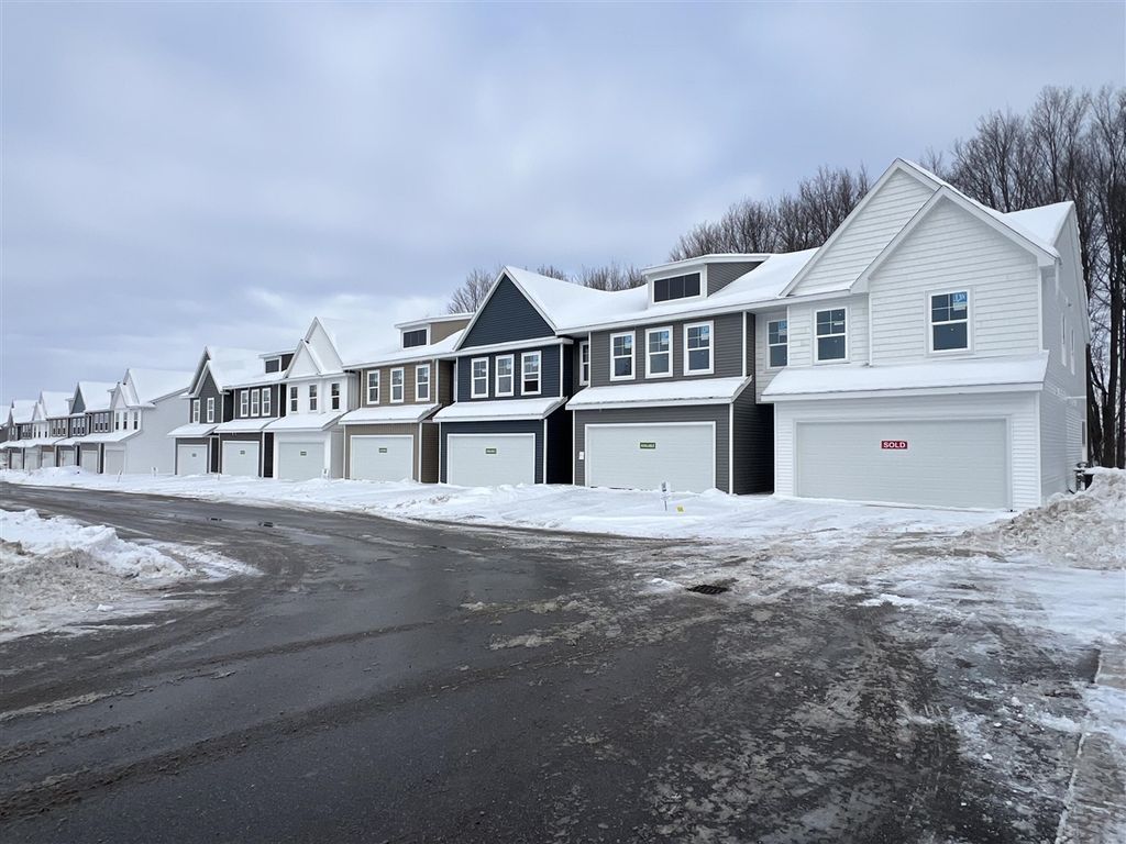 3329 Kings River Street 45, Wyoming, MI 49418