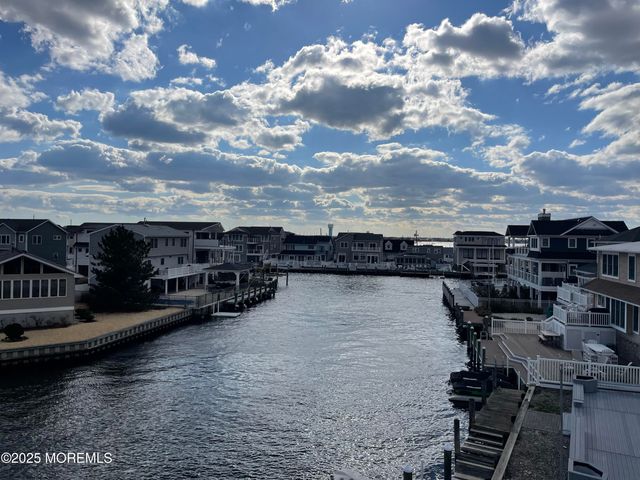 236 Bryn Mawr Avenue, Lavallette, NJ 08735