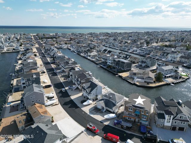 236 Bryn Mawr Avenue, Lavallette, NJ 08735