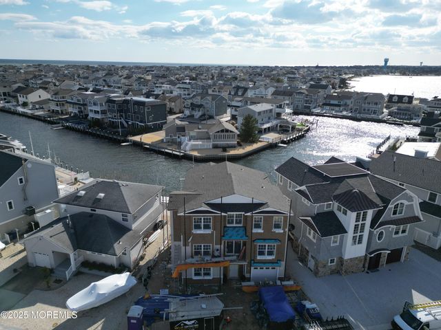 236 Bryn Mawr Avenue, Lavallette, NJ 08735