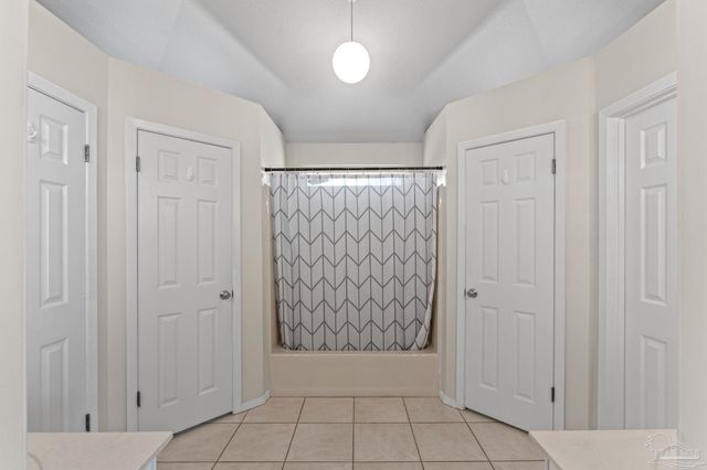 2237 Prytania Cir, Navarre, FL 32566