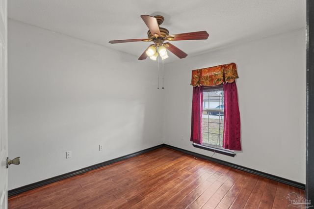 2237 Prytania Cir, Navarre, FL 32566