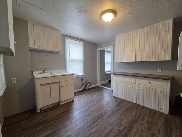 1405 25th Street, Rock Island, IL 61201