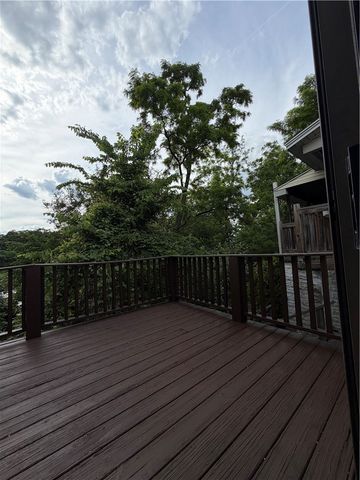 2064 Dartmore St, Overbrook, PA 15210