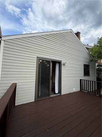 2064 Dartmore St, Overbrook, PA 15210