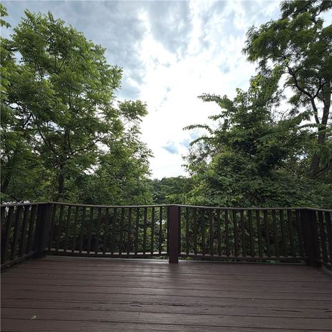 2064 Dartmore St, Overbrook, PA 15210