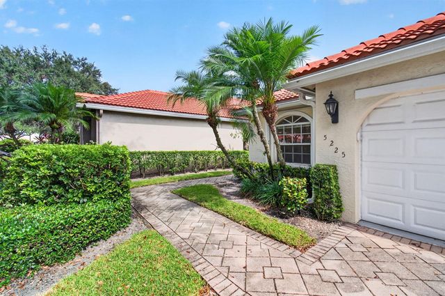 5225 Brookview Drive, Boynton Beach, FL 33437
