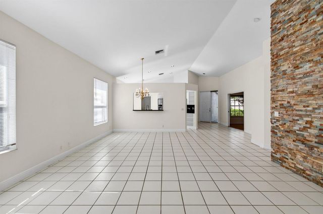 5225 Brookview Drive, Boynton Beach, FL 33437