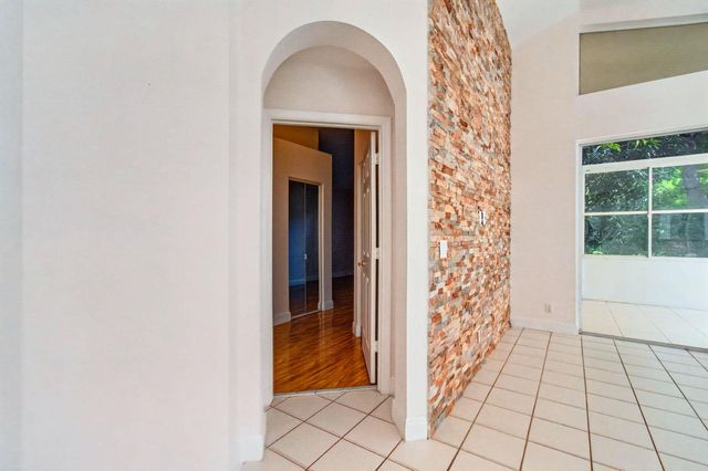 5225 Brookview Drive, Boynton Beach, FL 33437