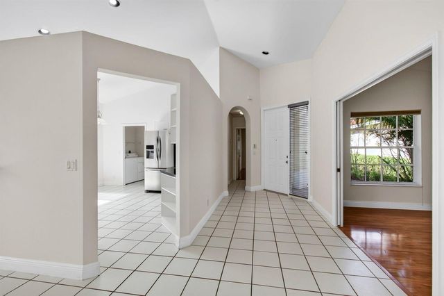 5225 Brookview Drive, Boynton Beach, FL 33437