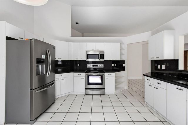 5225 Brookview Drive, Boynton Beach, FL 33437