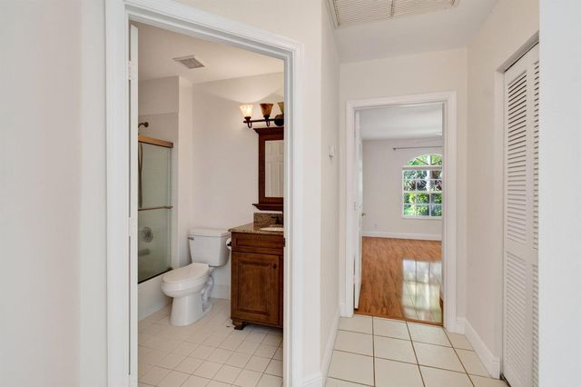 5225 Brookview Drive, Boynton Beach, FL 33437