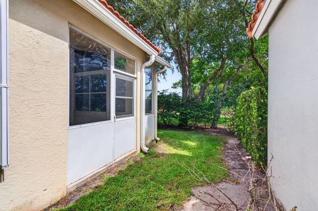 5225 Brookview Drive, Boynton Beach, FL 33437