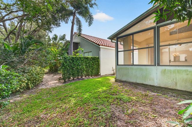 5225 Brookview Drive, Boynton Beach, FL 33437
