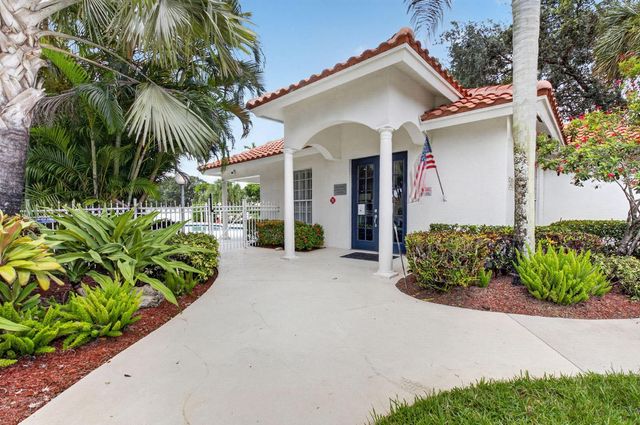 5225 Brookview Drive, Boynton Beach, FL 33437