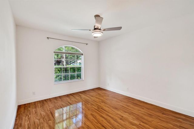 5225 Brookview Drive, Boynton Beach, FL 33437