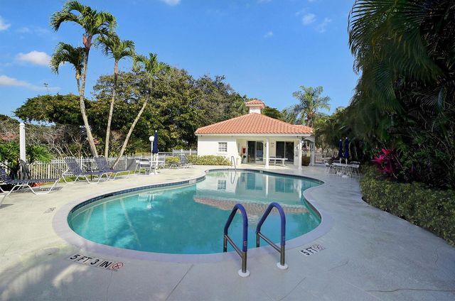 5225 Brookview Drive, Boynton Beach, FL 33437