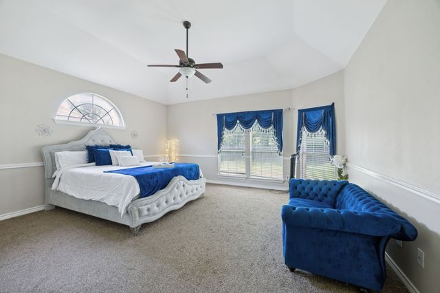 7724 Brook Meadow Lane, Fort Worth, TX 76133