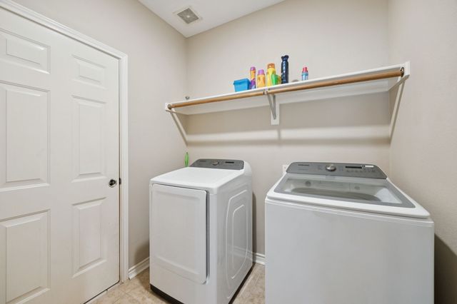 7724 Brook Meadow Lane, Fort Worth, TX 76133