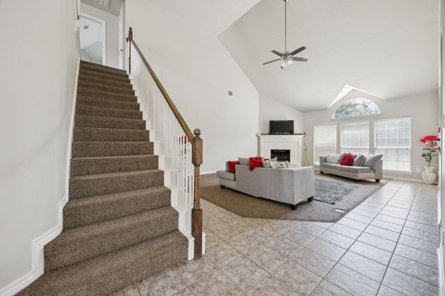 7724 Brook Meadow Lane, Fort Worth, TX 76133