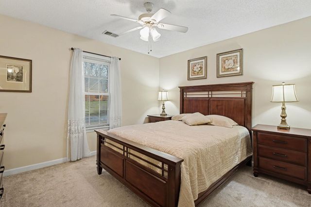 6593 WOODPARK LN, Bartlett, TN 38135