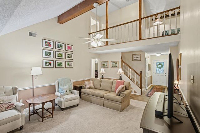 6593 WOODPARK LN, Bartlett, TN 38135