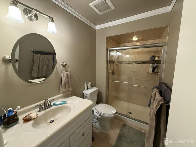 11 Walton Court, East Brunswick, NJ 08816