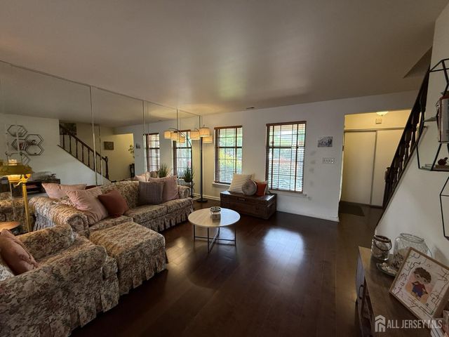 11 Walton Court, East Brunswick, NJ 08816