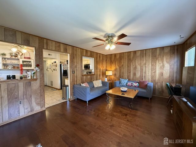 11 Walton Court, East Brunswick, NJ 08816