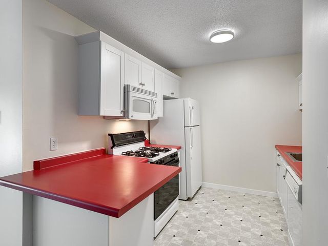 1601 N Innsbruck Drive 361NE, Fridley, MN 55432