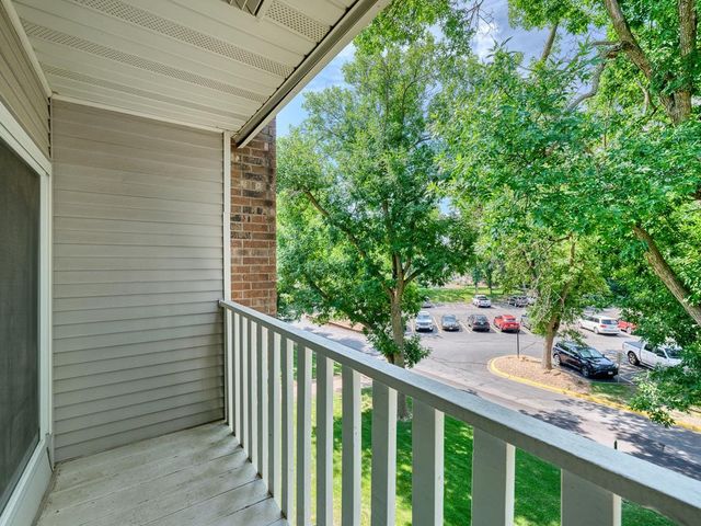 1601 N Innsbruck Drive 361NE, Fridley, MN 55432
