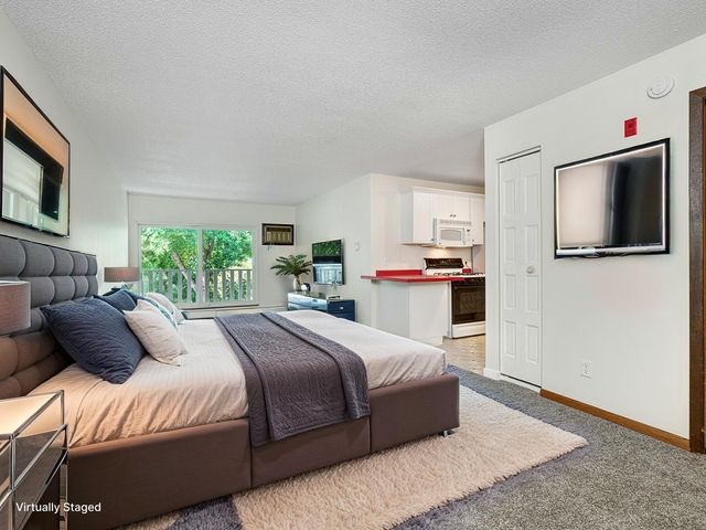 1601 N Innsbruck Drive 361NE, Fridley, MN 55432