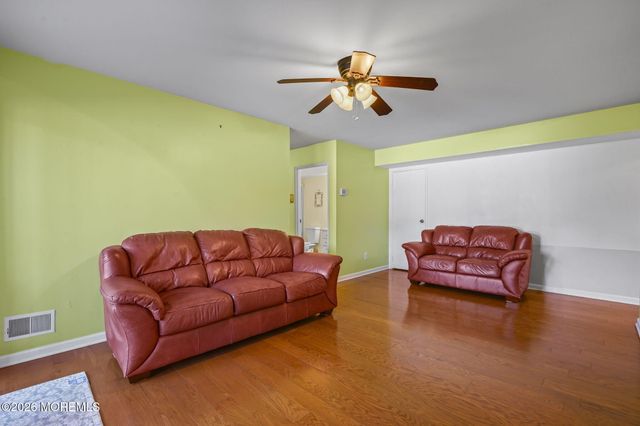 1712 Country Mill Drive, East Windsor, NJ 08512