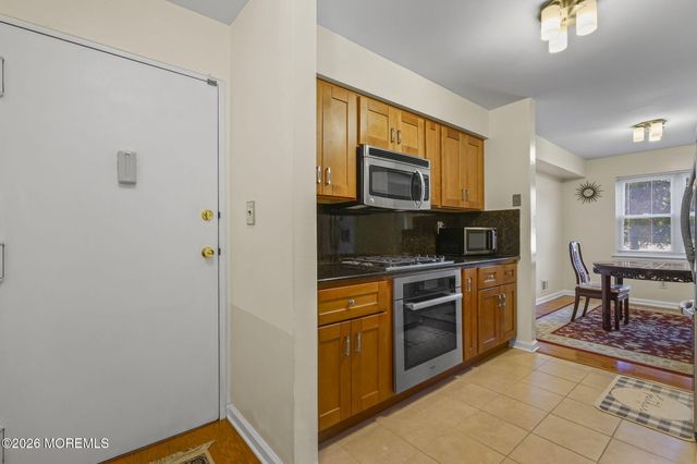 1712 Country Mill Drive, East Windsor, NJ 08512