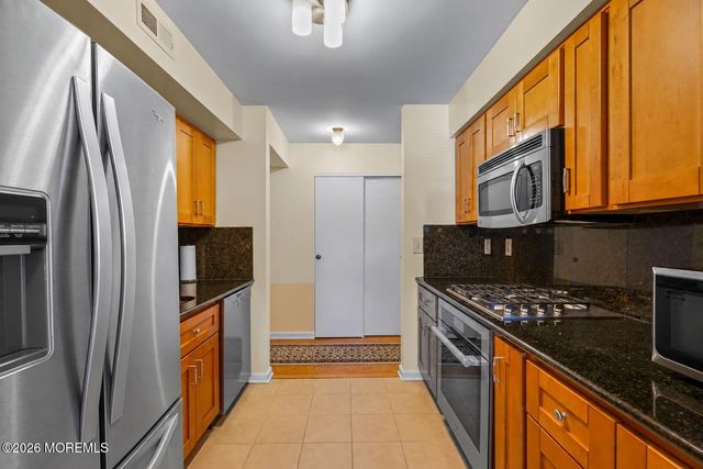 1712 Country Mill Drive, East Windsor, NJ 08512