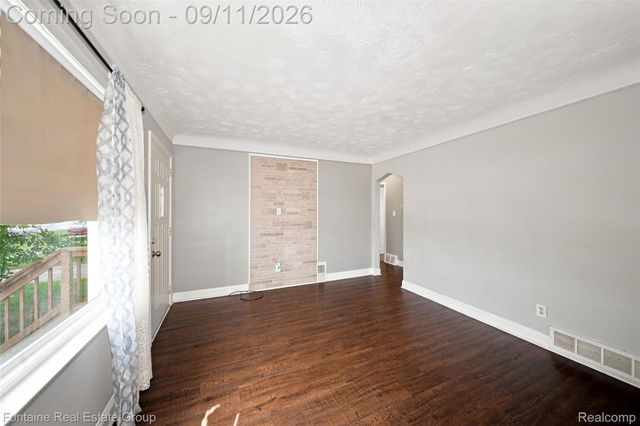 17231 Beech Daly Road, Redford Charter Township, MI 48240