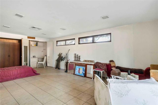 2695 S EAST AVENUE, Sarasota, FL 34239