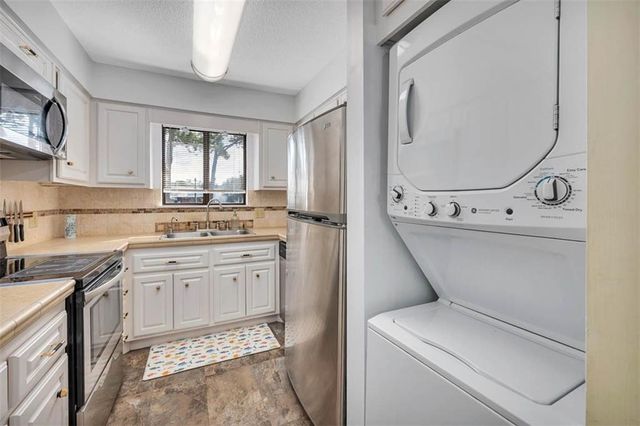 100 Blair Road, C-6, St. Simons Island, GA 31522