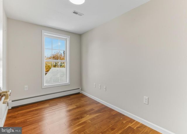 591 N DELAWARE ST, Paulsboro, NJ 08066